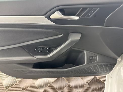 Used 2025 Volkswagen Jetta Sport FWD image 20