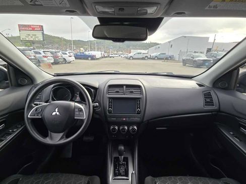 Used 2024 Mitsubishi Outlander Sport ES image 15
