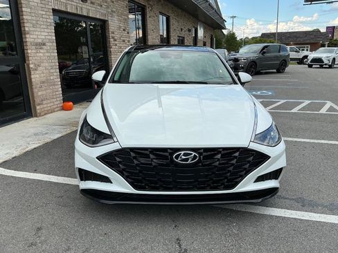 Used 2022 Hyundai Sonata SEL w/ Convenience Package FWD image 3
