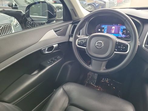 Used 2023 Volvo XC90 B5 Core AWD/4WD image 17