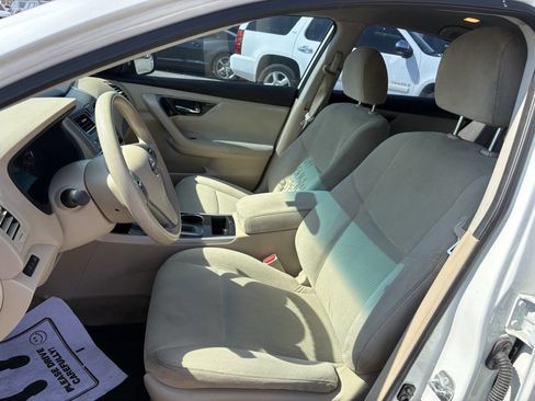 Used 2014 Nissan Altima 2.5 S w/ Display Audio Package image 22