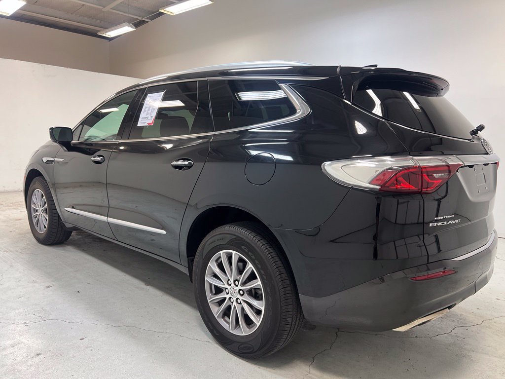 Used 2023 Buick Enclave Essence FWD image 11