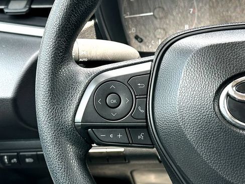 Certified 2025 Toyota Corolla LE FWD image 21