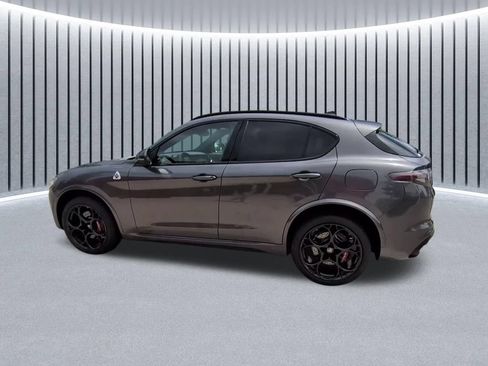 Used 2024 Alfa Romeo Stelvio Quadrifoglio AWD/4WD image 7