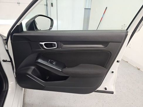 Used 2025 Honda Civic Sport image 33