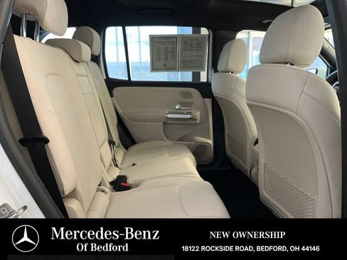 Used 2026 Mercedes-Benz GLB 250 4MATIC image 18
