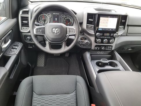 New 2025 RAM 1500 Big Horn AWD/4WD image 11