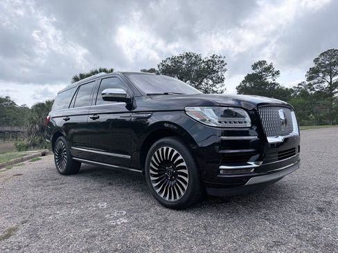 Used 2020 Lincoln Navigator Black Label w/ Cargo Convenience Package AWD/4WD image 10