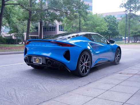 New 2026 Lotus Emira SE RWD image 3