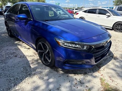 Used 2018 Honda Accord Sport image 2