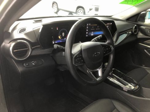 Certified 2025 Chevrolet Trax ACTIV w/ Driver Confidence Package image 15