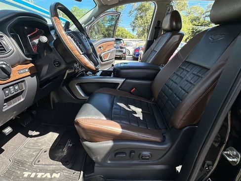 Used 2017 Nissan Titan Platinum Reserve AWD/4WD image 24