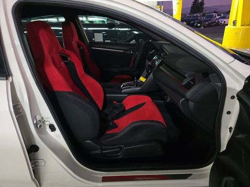 Used 2019 Honda Civic Type R image 6
