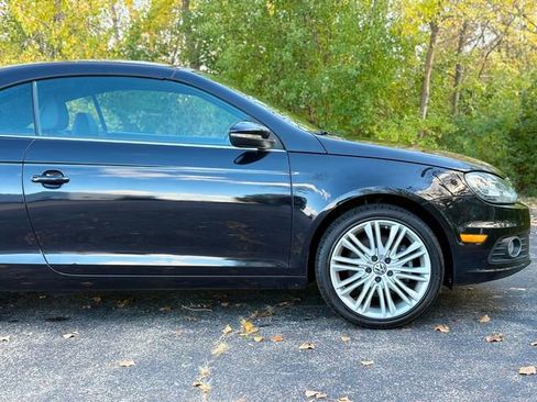 Used 2013 Volkswagen Eos FWD image 15