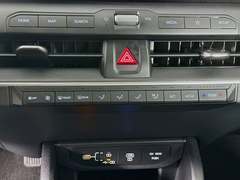 Used 2025 Kia K4 LXS image 23