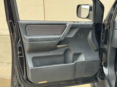 Used 2012 Nissan Titan SV w/ SV Value Truck Pkg AWD/4WD image 33