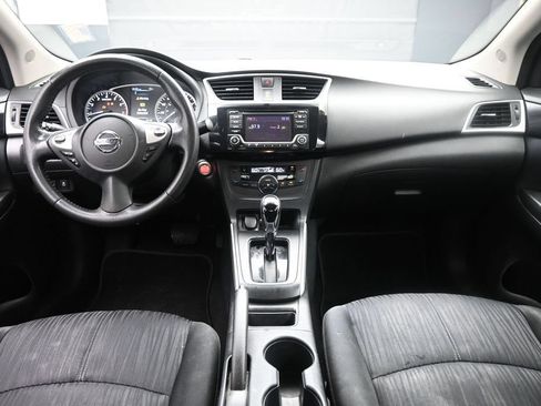 Used 2018 Nissan Sentra SV FWD image 9