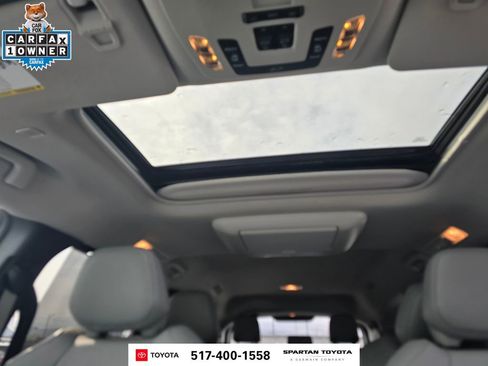Used 2025 Toyota Sienna XLE w/ XLE Plus Package image 20