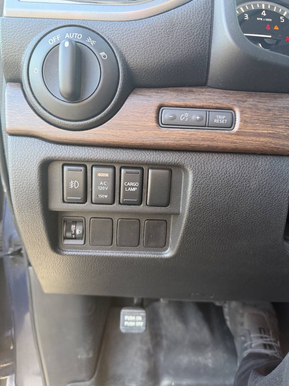 Used 2016 Nissan Titan Platinum Reserve AWD/4WD image 21