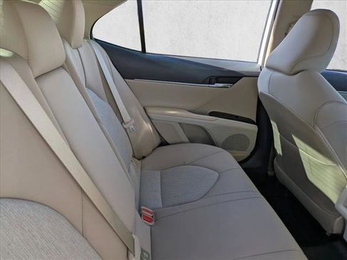 Certified 2020 Toyota Camry LE image 18