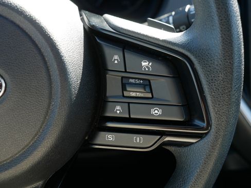 Used 2024 Subaru Crosstrek 2.0i Premium image 30