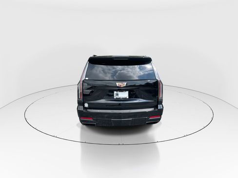 Used 2025 Cadillac Escalade ESV Sport Platinum w/ LPO, Floor Liner Package AWD/4WD image 7