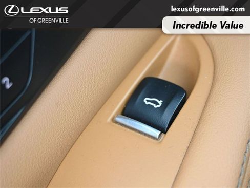 Used 2024 BMW X5 xDrive40i w/ Parking Assistance Package image 16