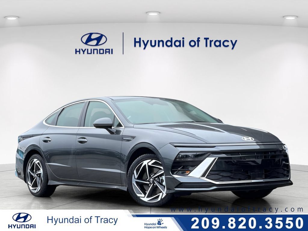 Certified 2026 Hyundai Sonata SEL FWD image 1