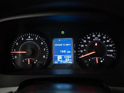 Used 2017 Toyota Sienna LE w/ Preferred Accessory Package FWD image 19