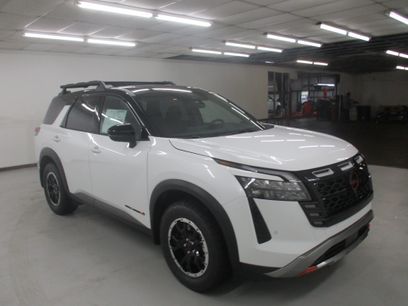 New 2026 Nissan Pathfinder Rock Creek w/ Rock Creek Premium Package