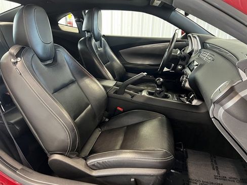 Used 2011 Chevrolet Camaro LT image 19