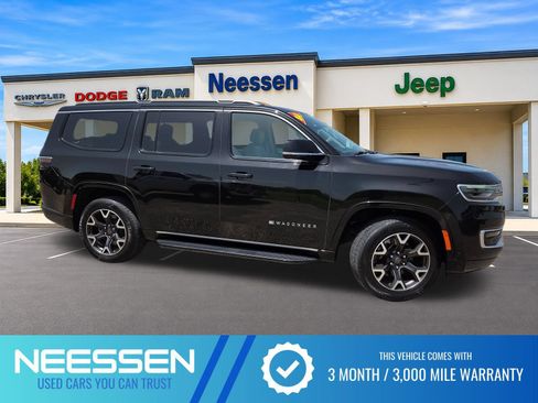 Used 2024 Jeep Wagoneer Series III AWD/4WD image 1