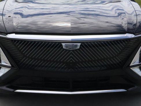 Certified 2024 Cadillac Lyriq Luxury RWD image 8