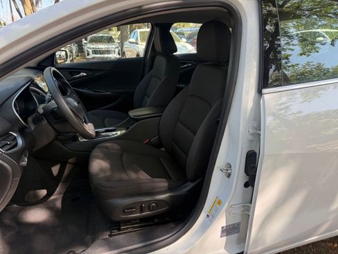 Used 2023 Chevrolet Malibu LT w/ Driver Confidence Package image 31