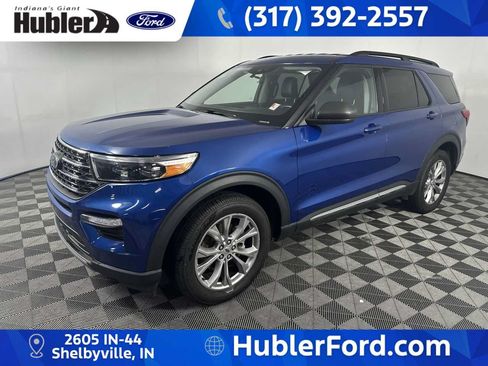Used 2023 Ford Explorer XLT w/ Equipment Group 202A AWD/4WD image 4