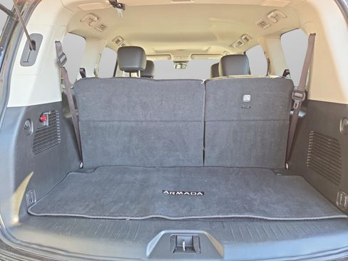 Used 2024 Nissan Armada SL w/ Captain's Chairs Package image 30
