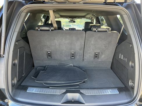 Used 2024 GMC Yukon AT4 w/ AT4 Premium Plus Package image 27