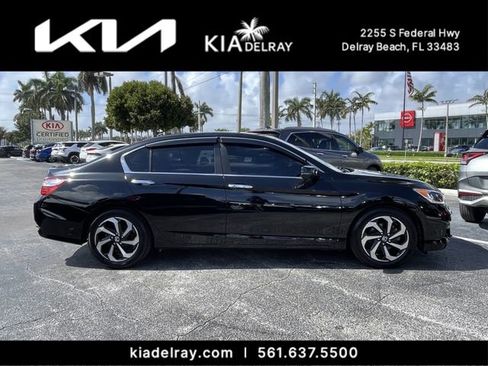 Used 2017 Honda Accord EX-L image 2
