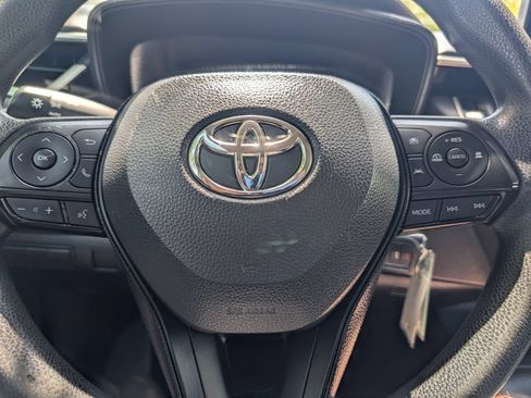Used 2024 Toyota Corolla LE FWD image 24