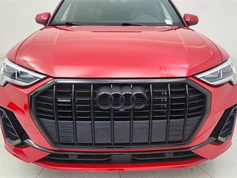 Used 2023 Audi Q3 2.0T Premium Plus w/ Premium Plus Package image 9