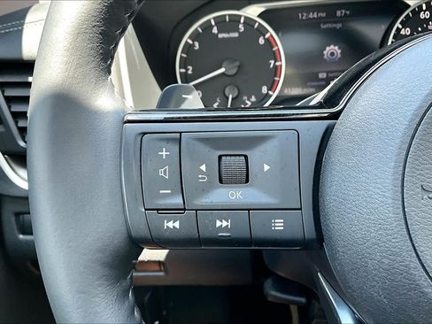 Certified 2023 Nissan Rogue SV w/ SV Premium B Package FWD image 24