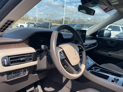 Used 2020 Lincoln Aviator Reserve image 10