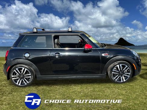 Used 2019 MINI Cooper S w/ Premium Package FWD image 9
