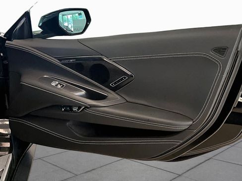 Used 2024 Chevrolet Corvette Stingray Premium Cpe w/ Z51 Performance Package RWD image 18