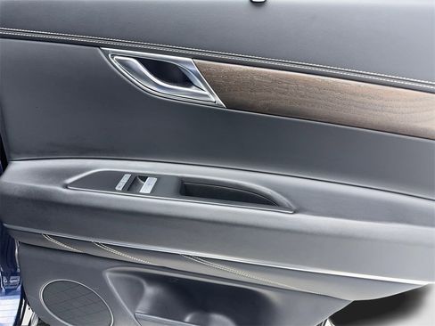 Used 2024 Genesis GV80 3.5T image 48