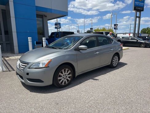 Used 2013 Nissan Sentra SV image 1