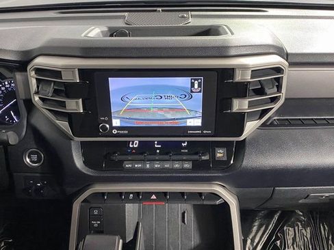 Used 2022 Toyota Tundra SR5 w/ SR5 Convenience Package image 15