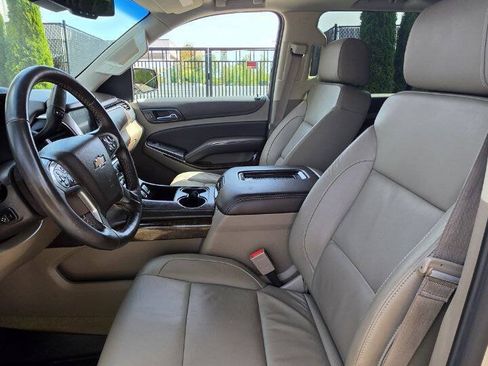 Used 2016 Chevrolet Tahoe LT w/ Luxury Package AWD/4WD image 9
