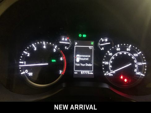 Used 2022 Lexus GX 460 Premium w/ Premium Package image 7