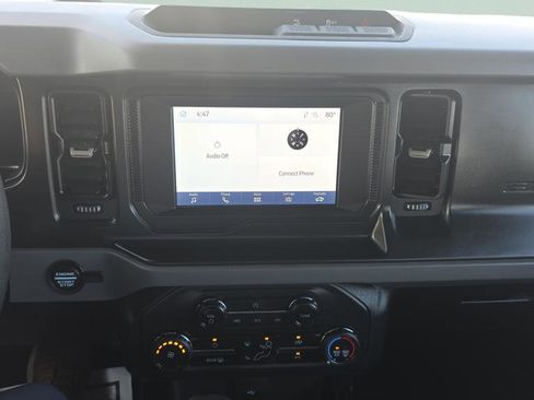 Certified 2023 Ford Bronco Base image 30